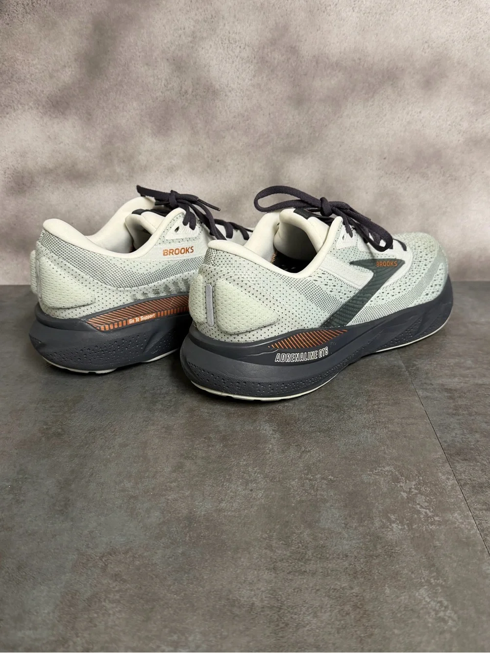 Brooks Adrenaline GTS 24 Women’s Running Shoes Mercury/Ebony/Copper Size 11.5B